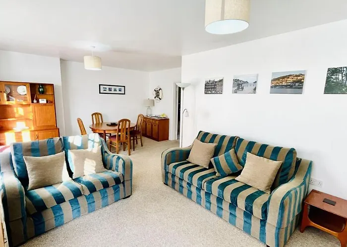 Bayards - Pet Friendly, Central Dartmouth